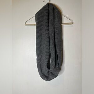 Grey H&M scarf